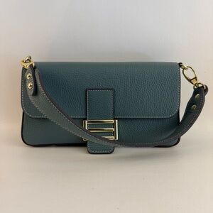 Elegant Green Leather Shoulder Bag